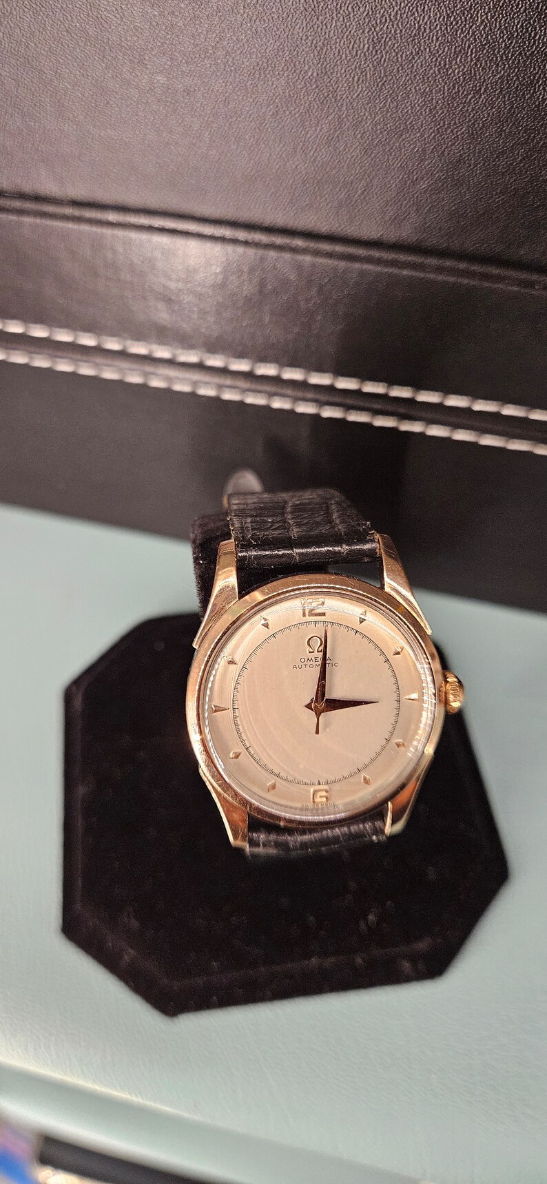 Omega watch mint dial 1950s two Tone, Rose Gold and stainless. Watch keeps good time see timegrapher picture image 3