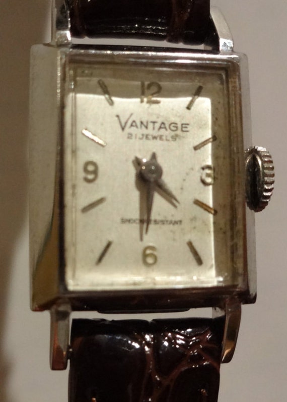 Jewels watches online company
