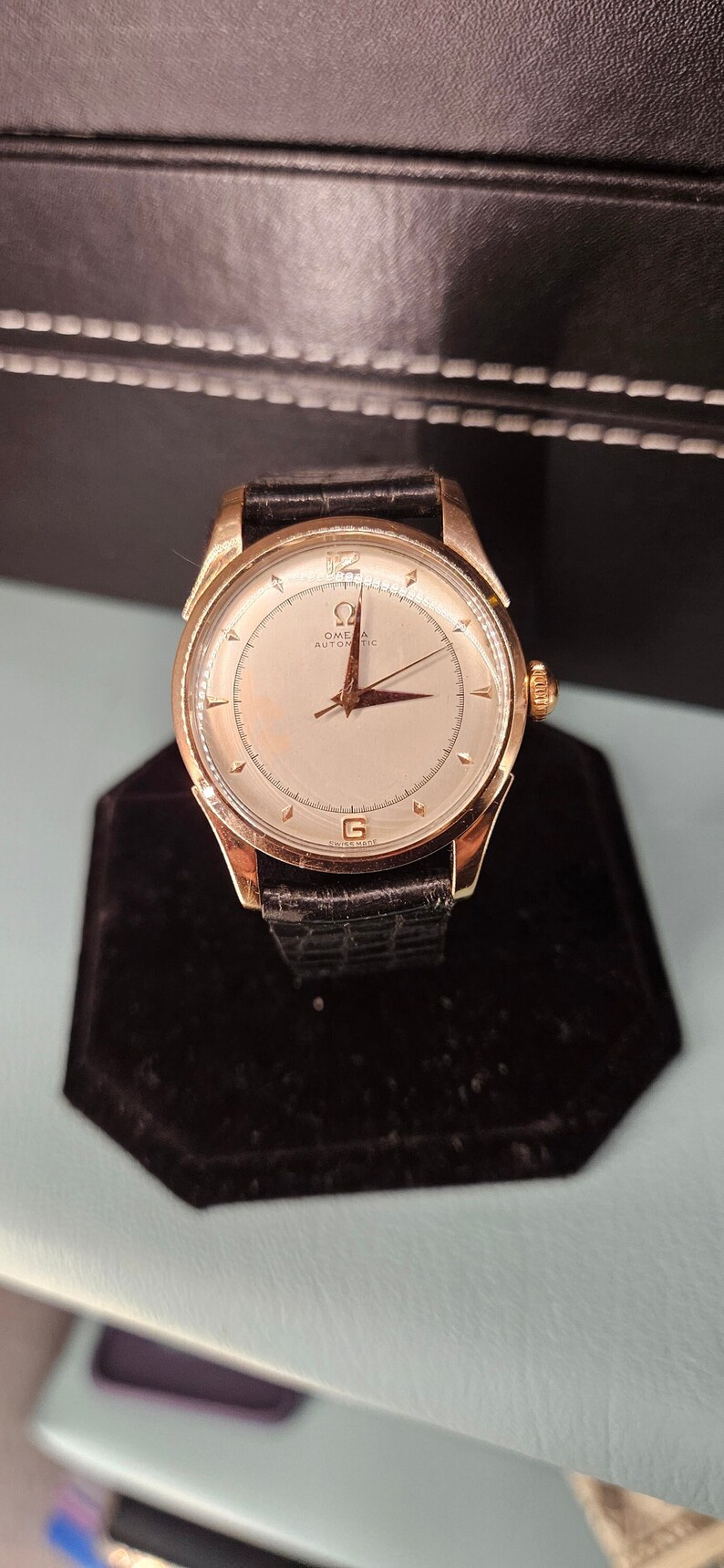 Omega watch mint dial 1950s two Tone, Rose Gold and stainless. Watch keeps good time see timegrapher picture image 1