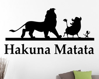 Hakuna Matata Decalcomania da muro Adesivo in vinile Leone Poster Home Interior Design Camera dei bambini Sala giochi Decor Wall Art Adesivo rimovibile Segno 1eyhn