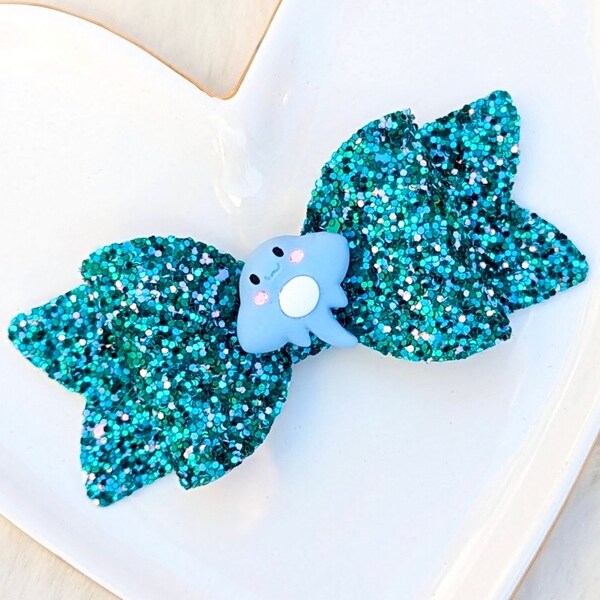 STINGRAY MANTA RAY Bow, Light Blue Fish Hair Clip, Teal Green Turquoise Glitter Barrette, Marine Ocean Animal Headband, Under Sea Birthday