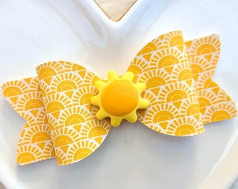 GOLDEN SUNSHINE BOW, Yellow Sun Hair Clip, Sunny Sky Glitter Barrette, Summer Weather Ray Headband, You Are My Sunshine Birthday Party Gift