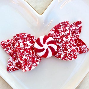 PEPPERMINT CANDY CANE Bow, Pink & Red Glitter Hair Clip, Classic Christmas White Starlight Barrette, Blush Round Mint Holiday Sweet Headband
