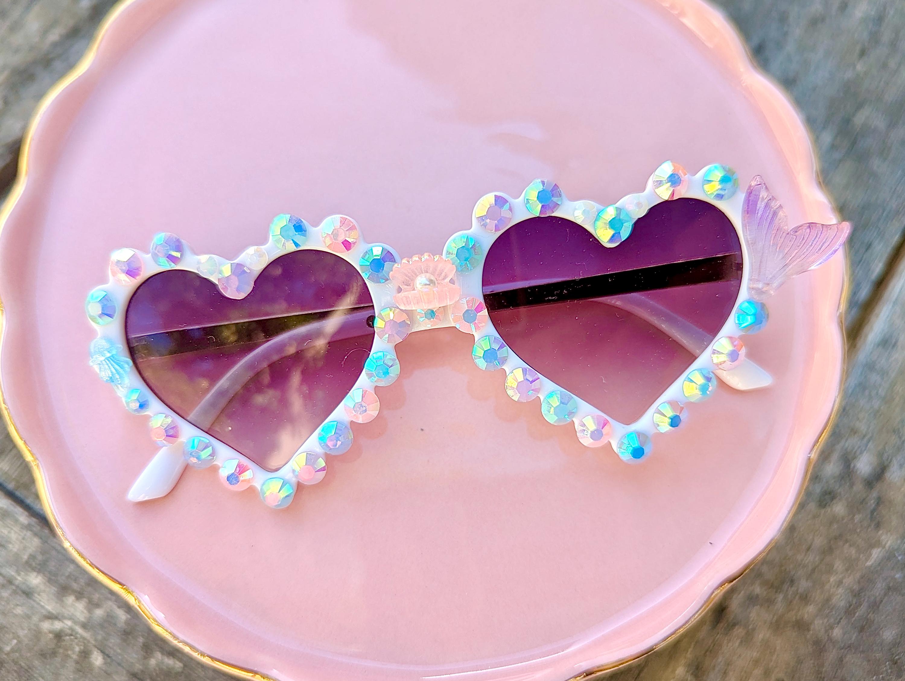 PASTEL SEASHELL MERMAID Sunglasses, Lavender Pink Oyster Shell Sunnies, Cute Jellyfish Girl Eyewear, Blue Tail Glasses, Under Sea Party Gift