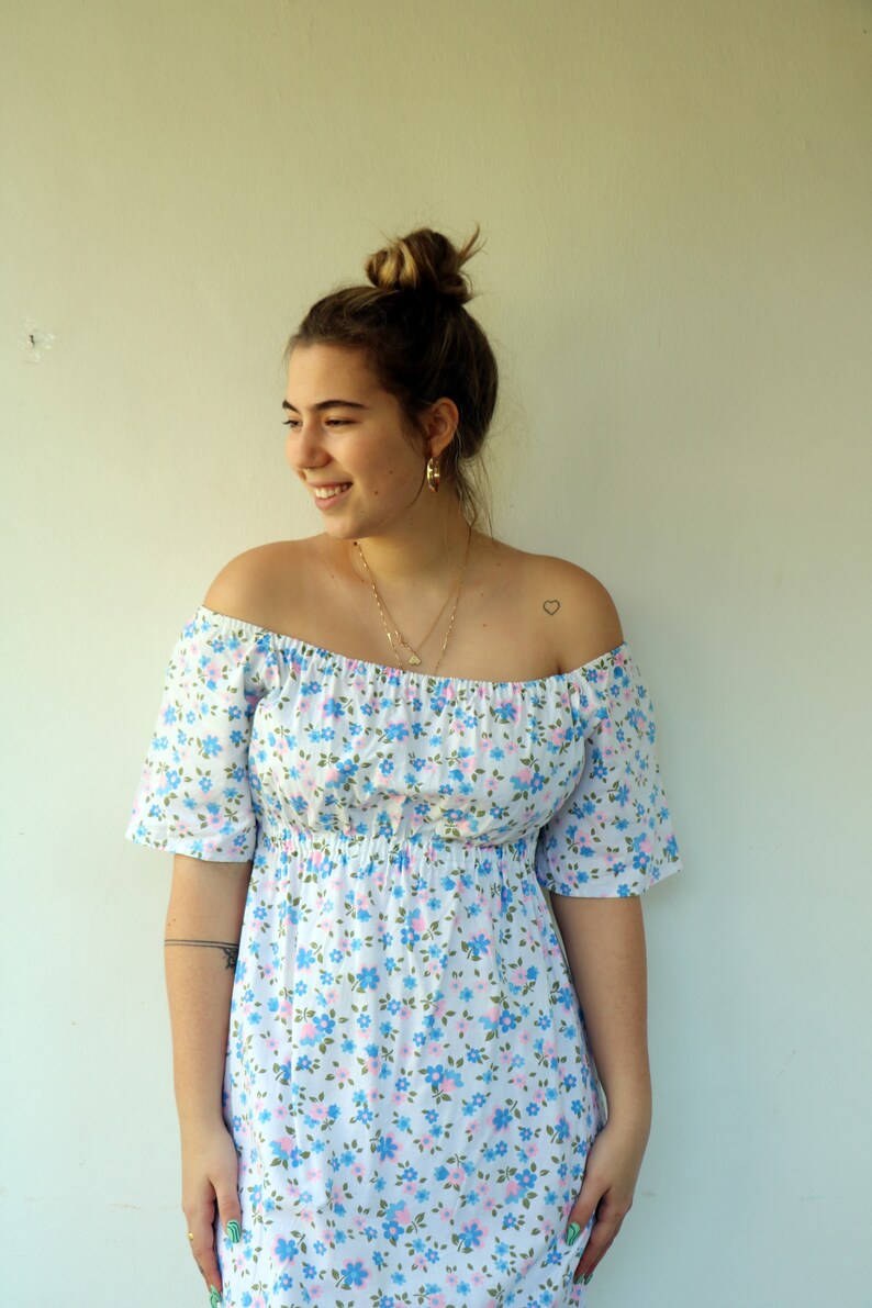 Cottagecore Prairie Dress, Vintage 70s 1970s Boho Hippy Off The Shoulder Floral White Blue Pink Maxi Empire Waist Dress Hippie Cotton // M/L image 5