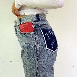 Vintage 80s Acid Wash Jeans – Boho High Waist Color Block Tapered Denim with Embroidered  // Size S