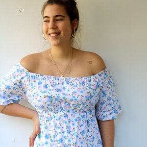 Cottagecore Prairie Dress, Vintage 70s 1970s Boho Hippy Off The Shoulder Floral White Blue Pink Maxi Empire Waist Dress Hippie Cotton // M/L image 9