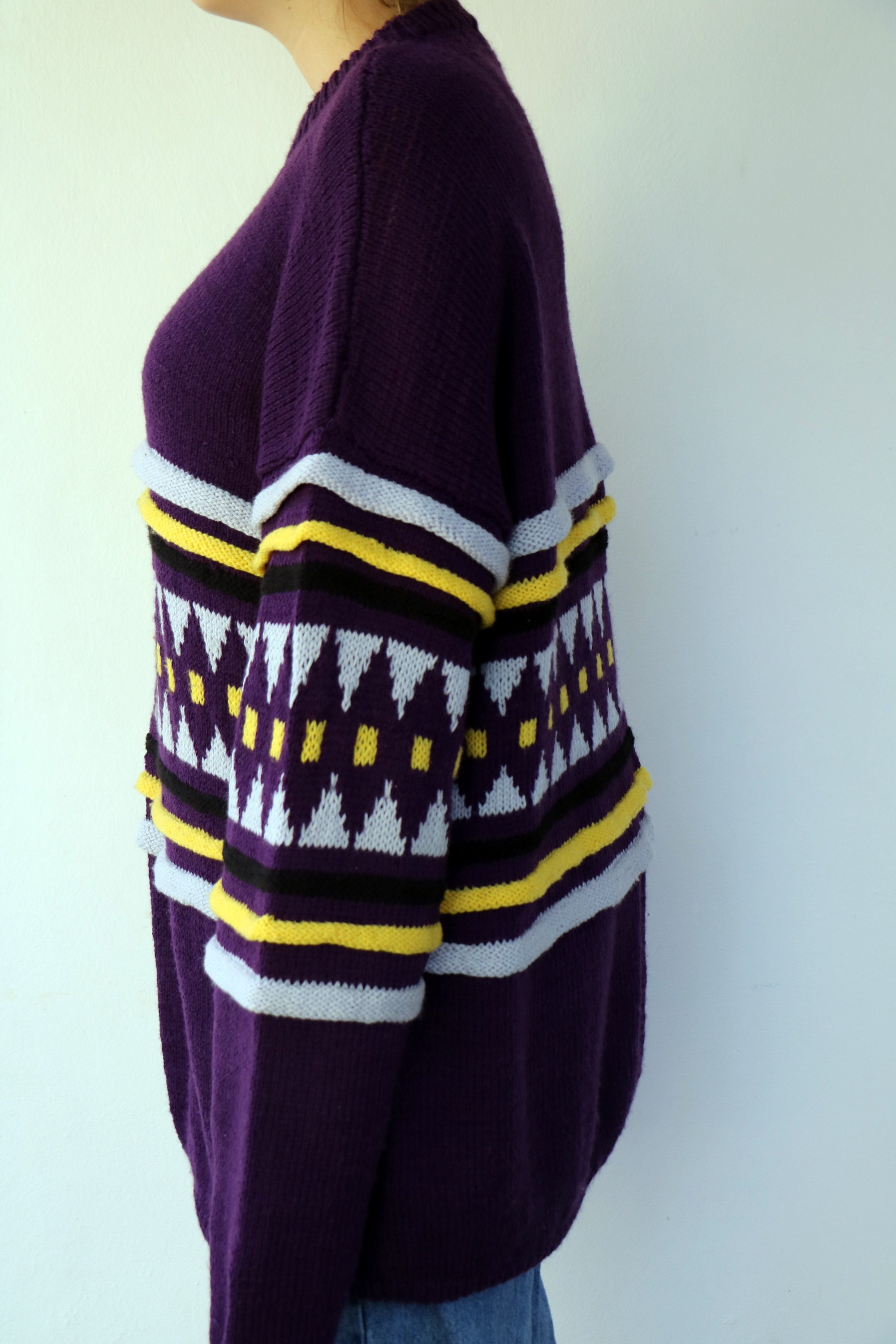 Used Womens 90s Lavender Geometric Pattern Wool Knit Size M 古着 Vintage 90s Purple Bejeweled Beaded Abstract Pattern Knitted