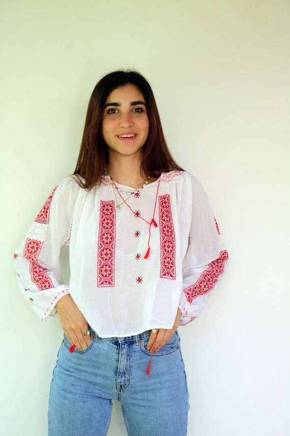 Romanian Blouse, Vintage 60s Hand Embroidered whi… - image 10