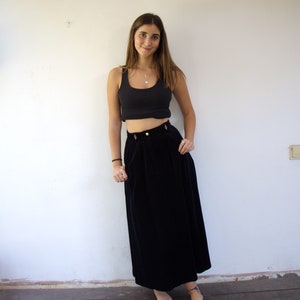 Country Casuals Velvet Skirt, Vintage 80s Boho Hippie Black Embroidered High Waist Maxi Formal Evening Gothic Hippy 90s // SIZE 8 // XS / S image 9