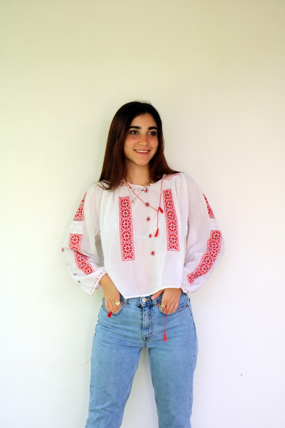 Romanian Blouse, Vintage 60s Hand Embroidered whi… - image 6