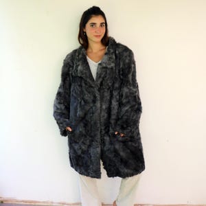 Vintage 70s 80s Gray Faux Fur Coat – Oversized Shaggy Unisex Winter Glam Rock Boho Jacket // One Size
