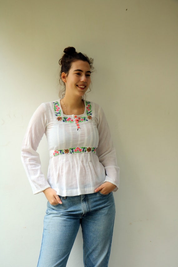 Indian Embroidered Blouse, Vintage 70's 1970s Boh… - image 1