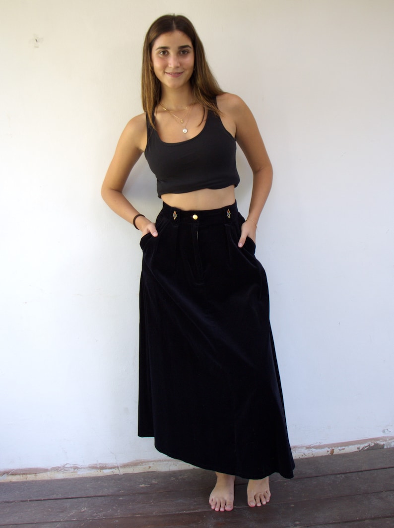 Country Casuals Velvet Skirt, Vintage 80s Boho Hippie Black Embroidered High Waist Maxi Formal Evening Gothic Hippy 90s // SIZE 8 // XS / S image 10