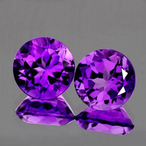 9.00 mm 2 pieces Round AAA Fire Intense Purple Amethyst Natural  (Flawless-VVS)
