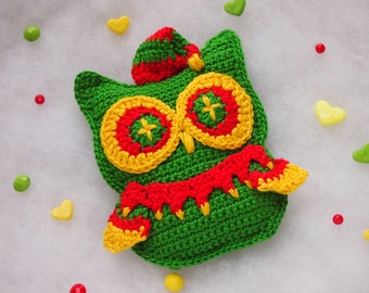 Crochet Elf Owl pattern, crochet pattern Christmas Elf Owl, crochet christmas owl amigurumi, crochet elf owl.