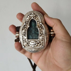 Tibetan Buddhist Green Tara 92.5 Pure Silver Ghau Box/Amulet - Nepal