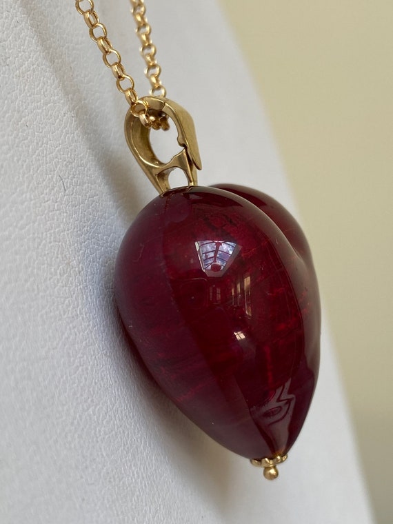 Vintage 9k gold and red foiled glass heart neckla… - image 4