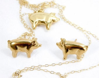 Vintage 9k gold pig necklace and earring set