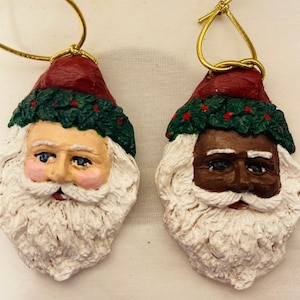 Handpainted &quot;Santa Face with Wreath&quot; Ornament