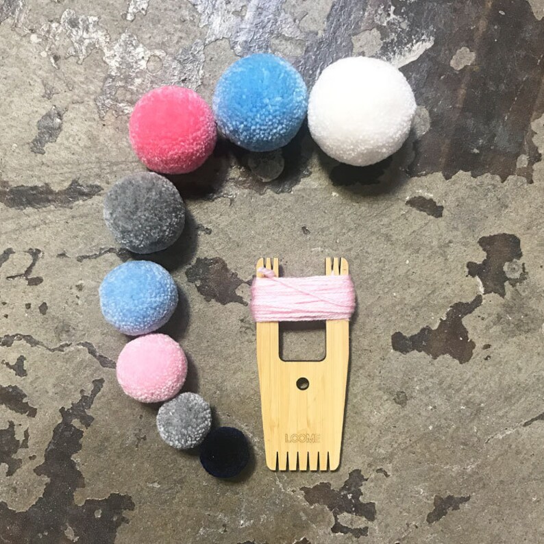Pom Pom Maker Wood & 5in1 Tool Makes Multiple Size Pom