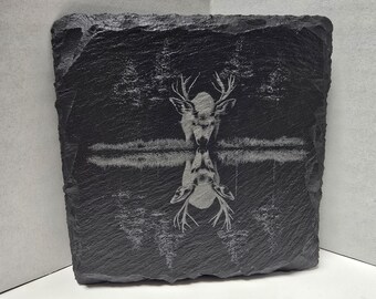 Posavasos de pizarra con grabado láser de ciervo