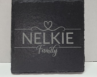 Posavasos de pizarra personalizados: grabado personalizado del apellido