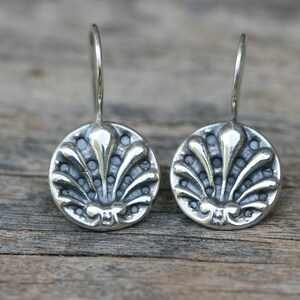 FREE SHIPPING Silver Earrings, Silver Jewelry, , Handmade 925 Silver Earrings, Sea Shell Earrings,