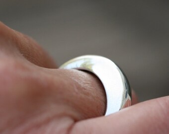 Fine Silver Ring , Solid Silver Ring, Handcrafted Artisan Designed  Band, Clean Design Ring