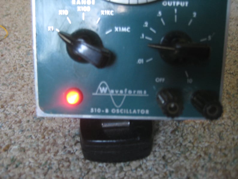Waveforms 510 B Oscillator.