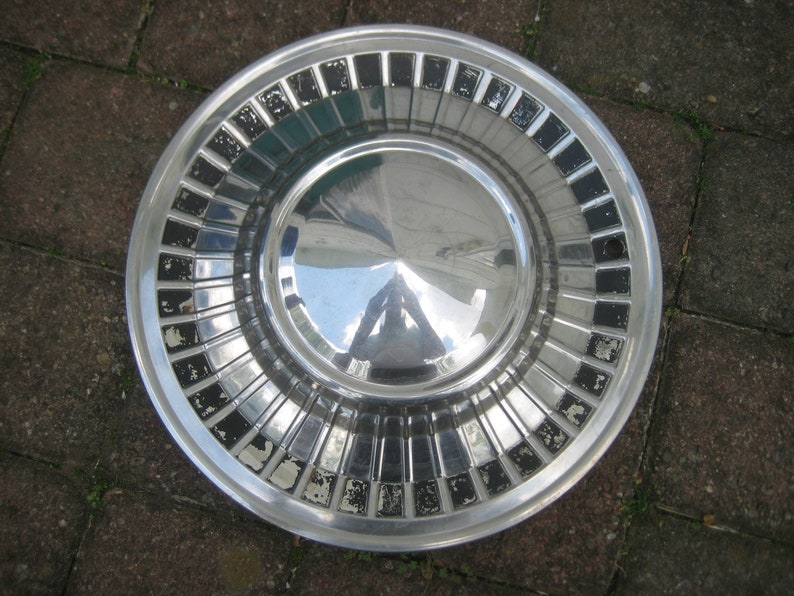 Ford Galaxie Fairlane 1961 14 inch Hubcap Etsy