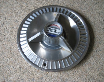 Ford 1961 XL Spinner Hub Cap. - Etsy