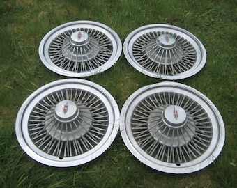 1981-82 トヨタ クレシダ #61035 14 インチ ホイール カバー Toyota Cressida 1981-82 14 Inch Hubcap # 61035 - Etsy