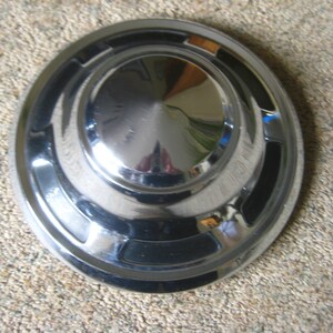 Toyota Land Cruiser 1979 Hub Cap.