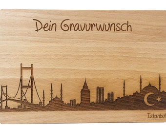 Snack board Istanbul skyline with personal engraving