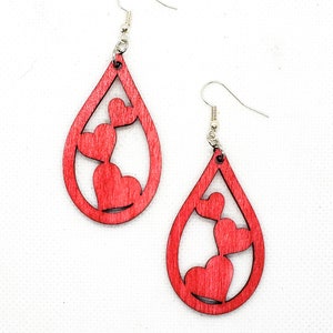 Falling Hearts Teardrop Earrings - Dark Pink - Wood - Hand-Stained