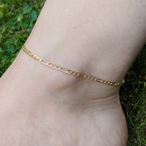 Finejewelers 9 Inch 14k Yellow Gold Figaro Link with Dangling Heart Anklet Smaller Ankles Finejewelers 9 Inch 14k Yellow Gold Figaro Link with Dangling Heart Anklet Smaller Ankles
