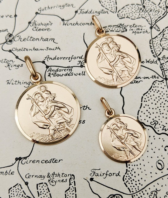 9ct Oro Oval St Christopher Colgante y Cadena Collar en Caja De Regalo Hecho en Reino Unido