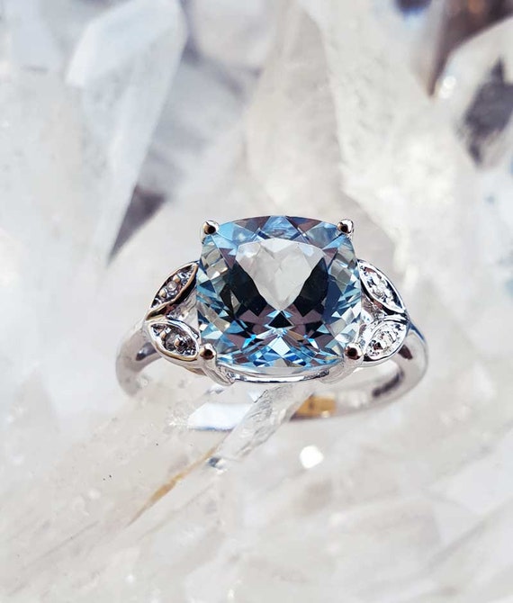 9ct white gold hotsell aquamarine and diamond ring