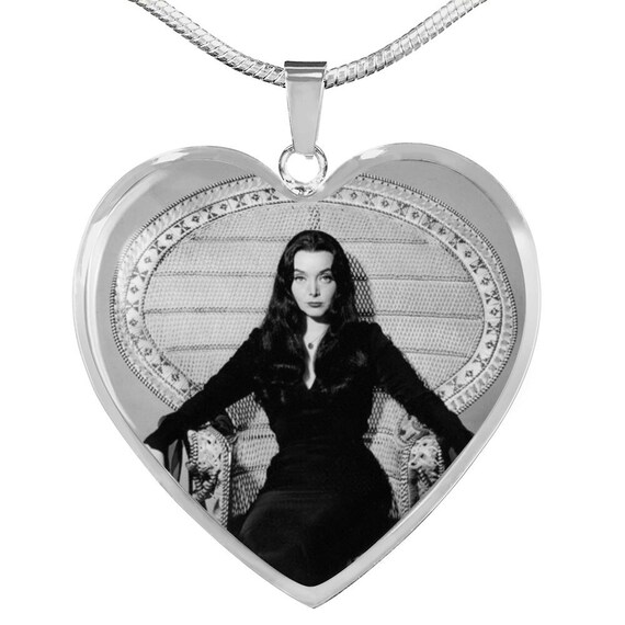 Heart Necklace Morticia Addams Gomez 