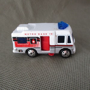 Vintage Matchbox ,1998 Truck camper ,Metro Base 5 ,Diecast 1:70 janetjcrafts