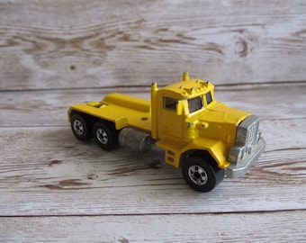 Vintage Hot Wheels 1979 Peterbilt semi Truck yellow Mattel toy made in Malaysia JanetJcrafts