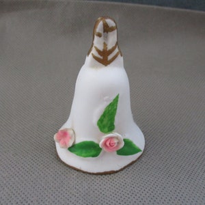 Vintage porcelain handbell ,Small bell with pink roses, 1960 figurine , Table bell with flowers janetjcrafts