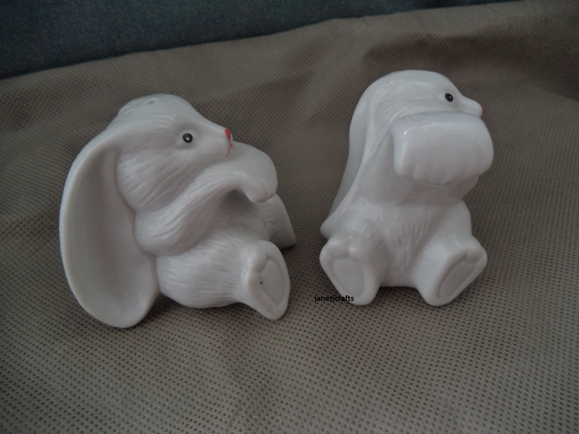 Vintage Rabbit Salt and Pepper Shaker 1980's White Etsy