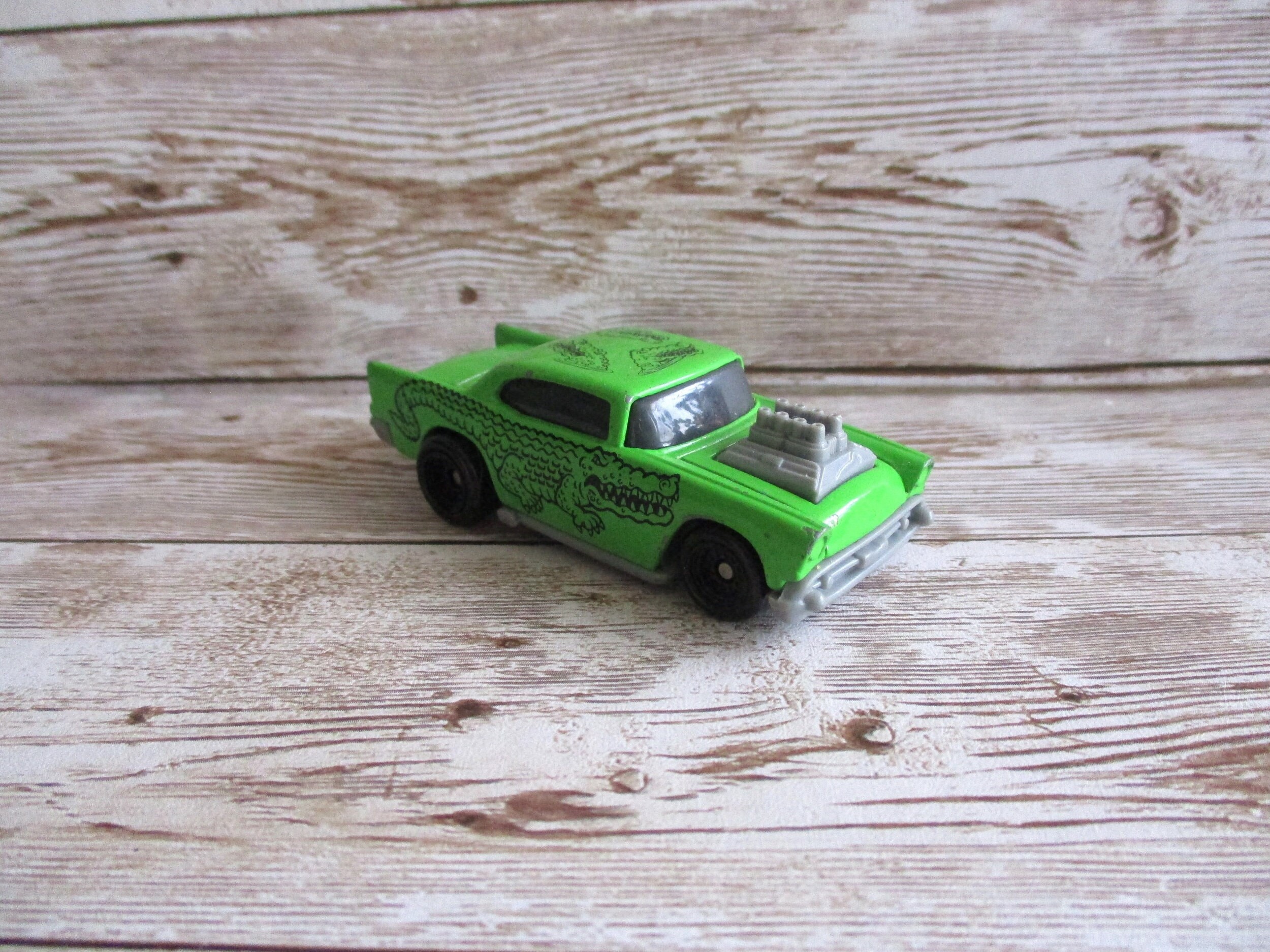 Vintage Hot Wheels 1993 Green Alligater Chevy Hot Rod 1957
