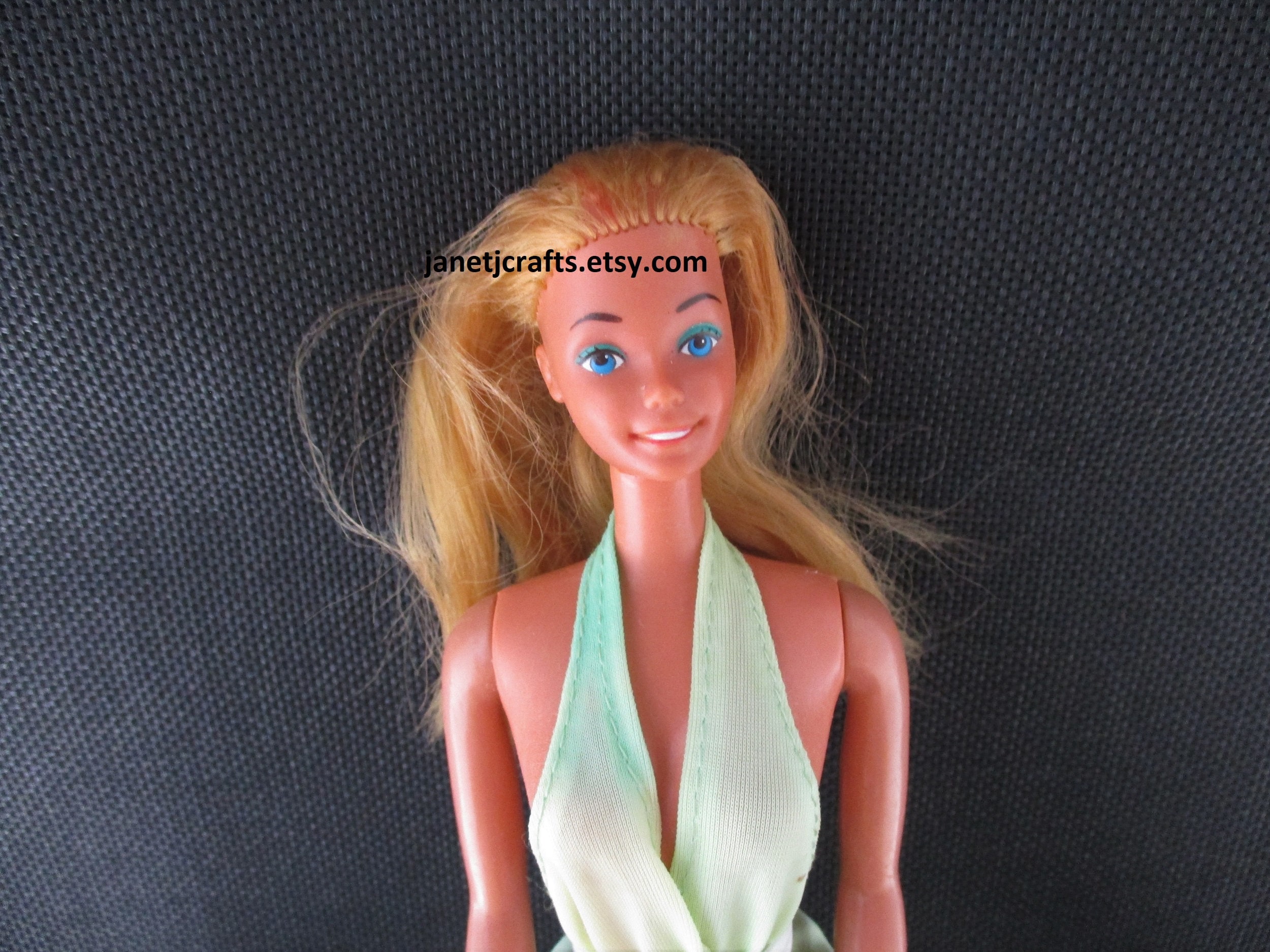 Vintage Barbie Doll, 1966 Number 8 Barbie ,light Green Dress Vintage Barbie Doll, 1966 Number 8 Barbie ,light Green Dress