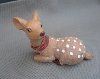 Vintage Deer figurine ,Hard plastic Deer ,Christmas decoration, Baby deer figurine ,Deer nick knack , Baby  deer figurine, janetjcrafts