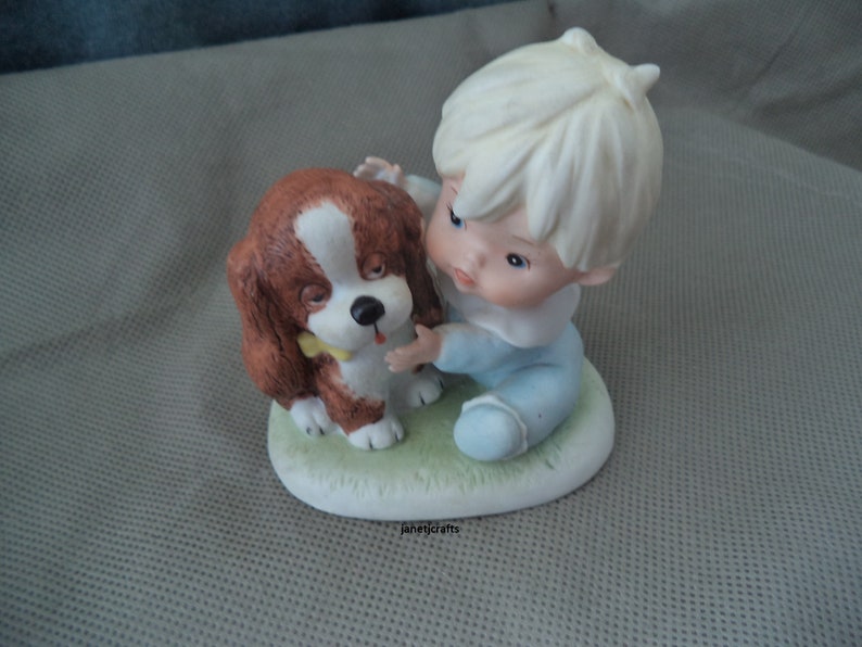 Boy figurine Spaniel puppy figurine Vintage Homco # 1424 1980/'s Figurine janetjcrafts