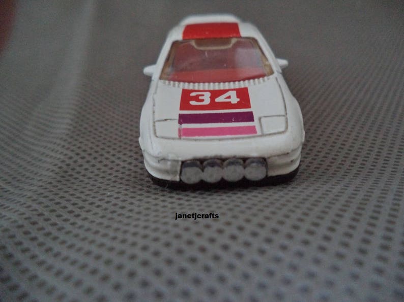 1990 Hot wheels White Hot wheels Vintage Hot Wheels 1990 Mattel diecast toy Number 34 race car