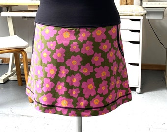 SUMMERTIME- skirt made of BW jersey, ZWEIWERK